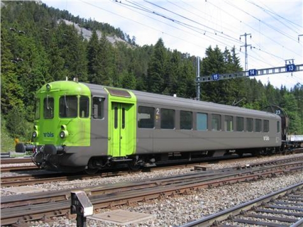 ESU 36657 BLS Steuerwagen